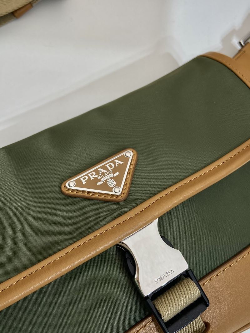 Pra*a waist chest packs